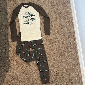 Little Pajamas - dinosaur-size 6